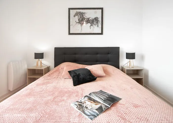 Patguyflor-2 By Interhome *