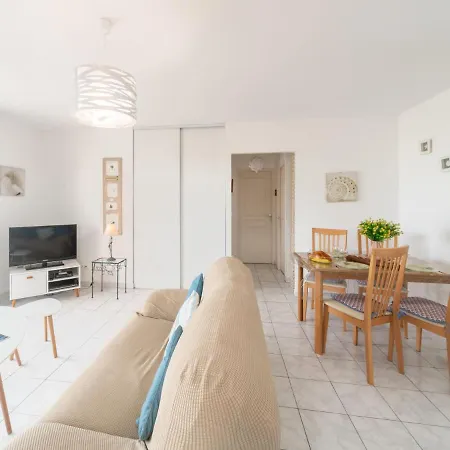 Patguyflor By Interhome Apartment